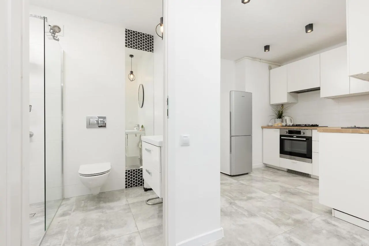 Warsaw Centre Saski Garden Apartment By Noclegi Renters