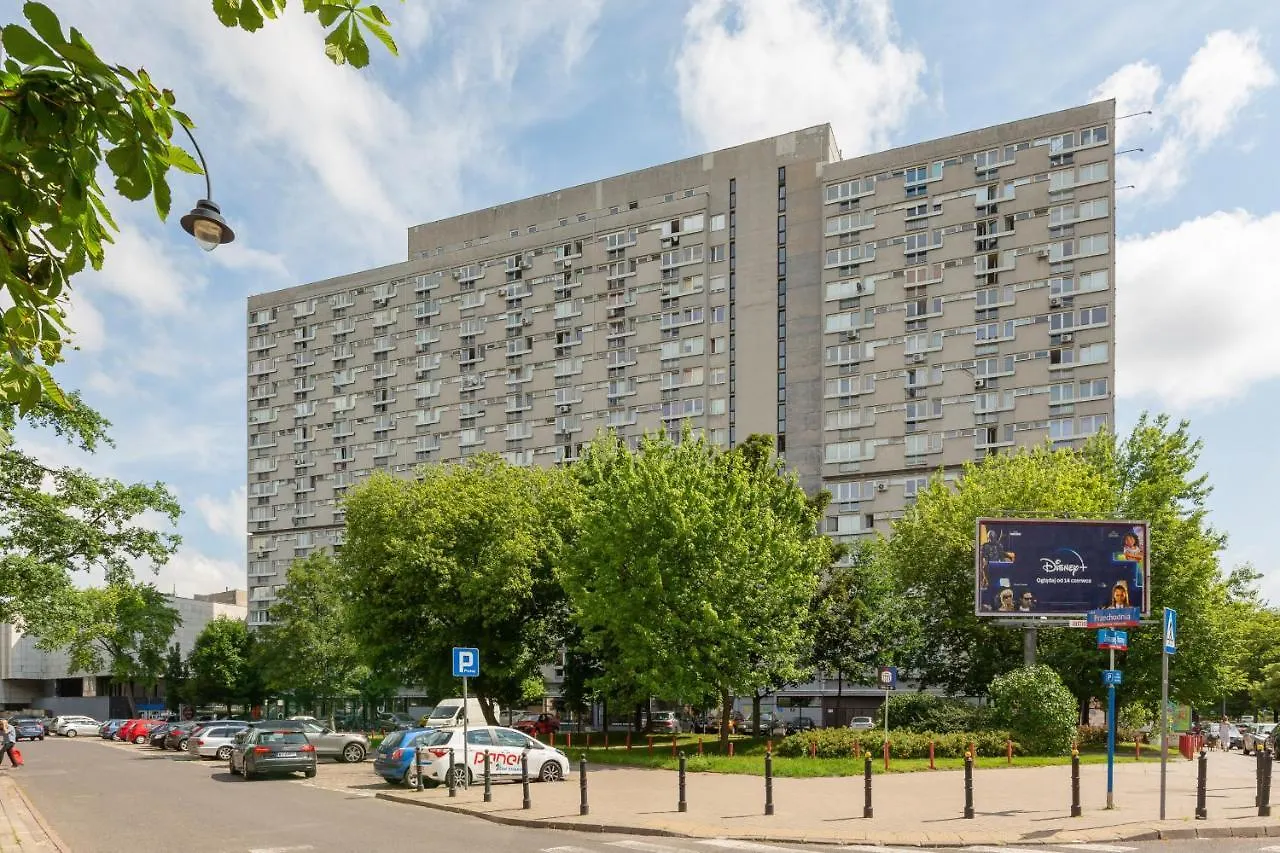 Warsaw Centre Saski Garden Apartment By Noclegi Renters